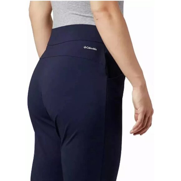 Columbia Women's Active Fit Omni-Shield Pull-On Capri Pants - Picture 4 of 4